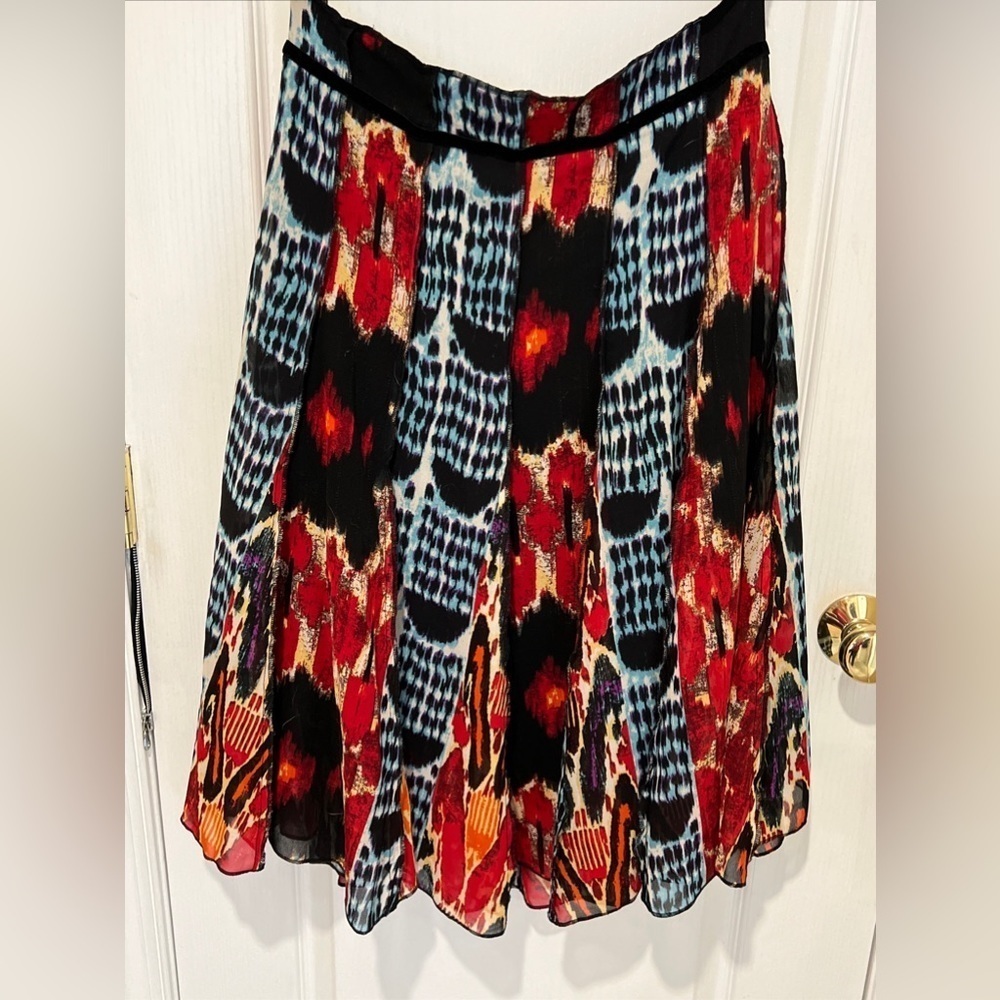 Urban Studio Skirt - large.